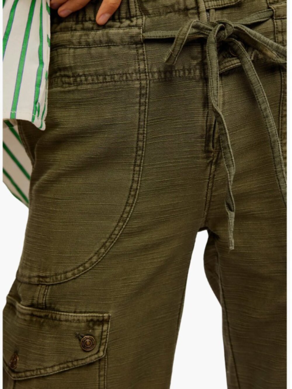 We The Free (Free People) Women's Park Ave Pull-On Cargo Pants - Large - NWOT - Picture 6 of 15